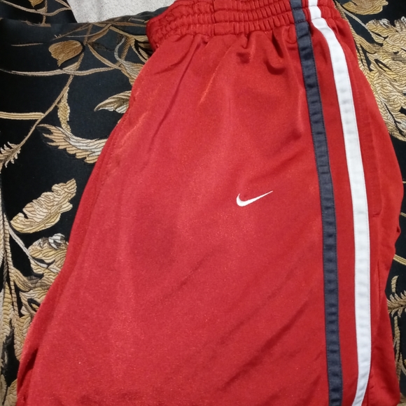 π NIKE RED ATHLETIC MEN JOGGER π - Picture 8 of 11